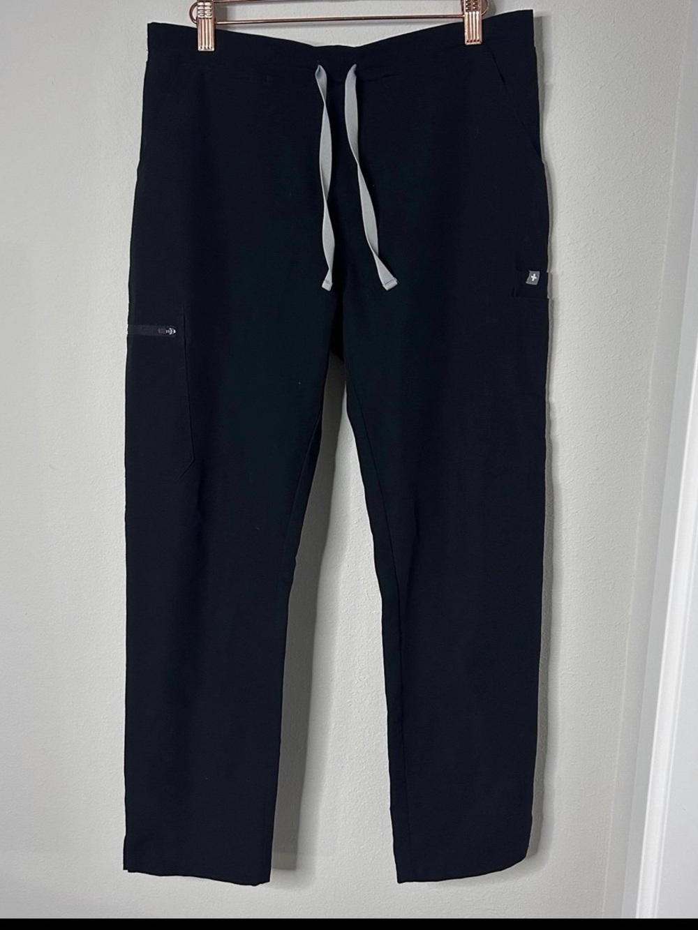 Figs Yola Slim/Skinny Scrub Pants with Gray Drawstrings size M/P